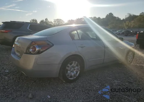 2016 Nissan Altima 2.5 из США, поврежденный, VIN 1N4AL3APXGC140094